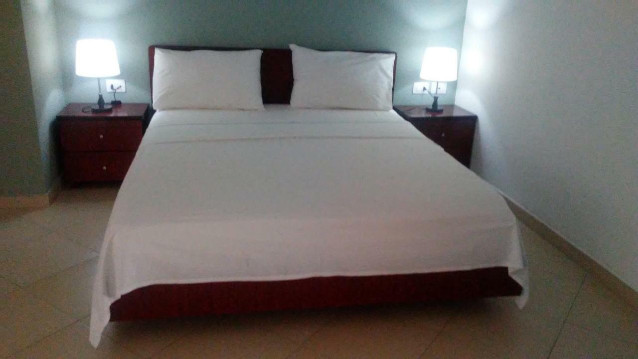 Hotel Majestic Ksamil Ngoại thất bức ảnh