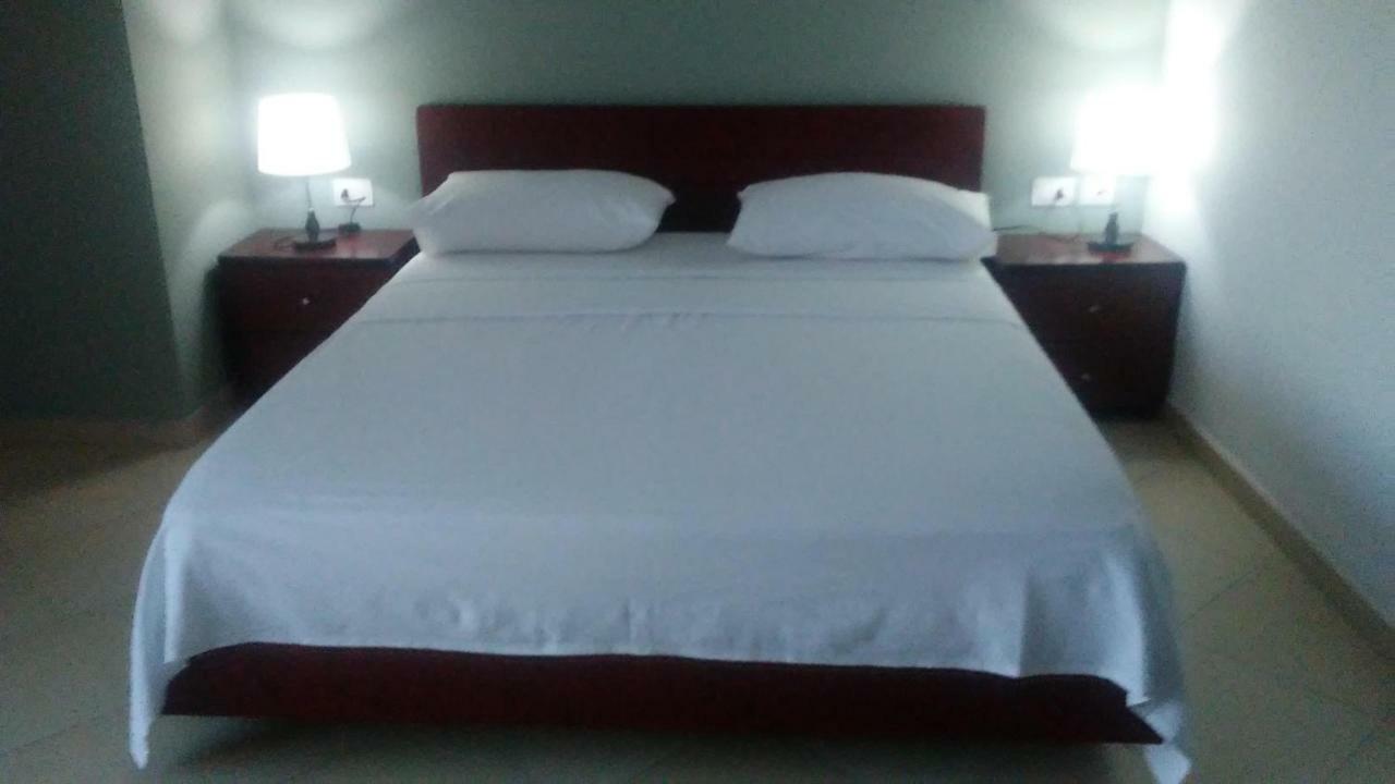 Hotel Majestic Ksamil Ngoại thất bức ảnh