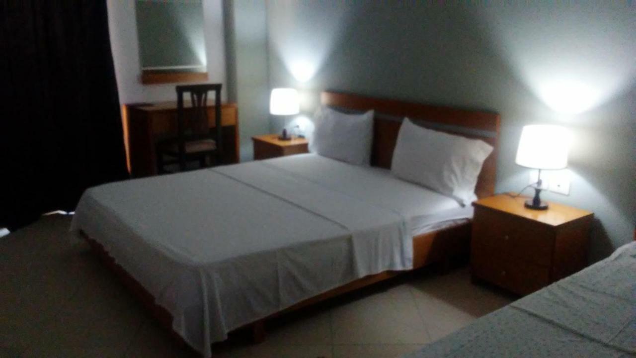 Hotel Majestic Ksamil Ngoại thất bức ảnh