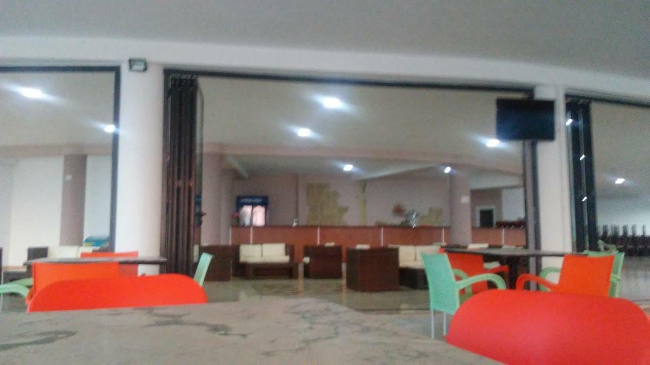 Hotel Majestic Ksamil Ngoại thất bức ảnh
